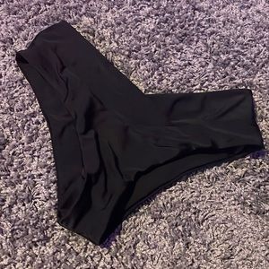 crossed front bottoms